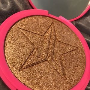 Jeffree star - skin frost